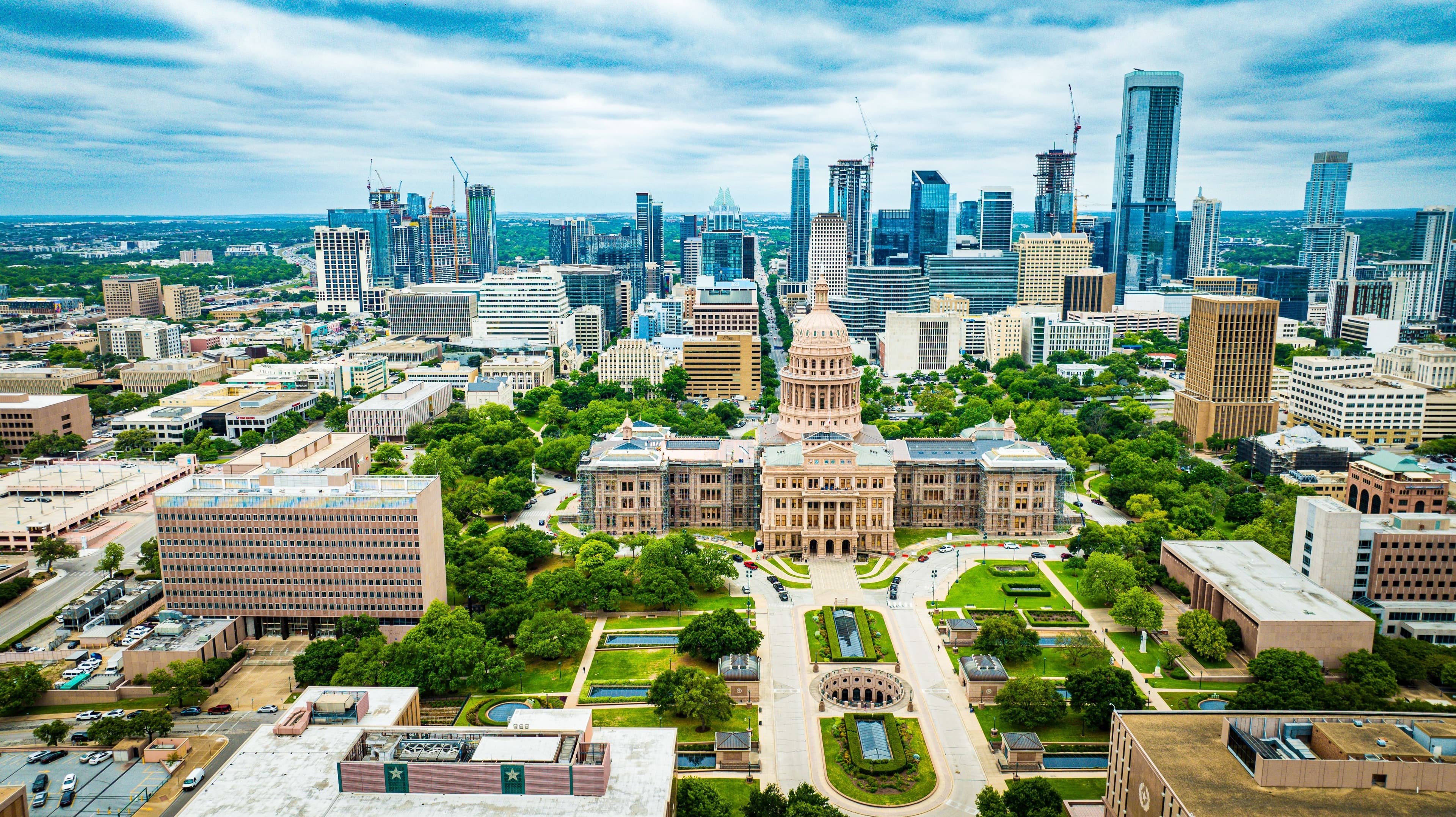 Why Travelers Book Austin Rentals Through Stay